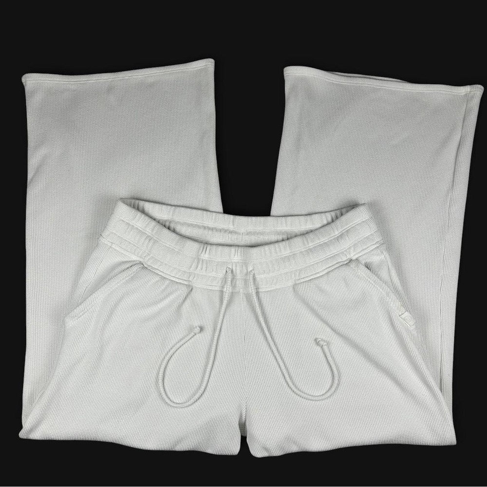 Gilly Hicks white waffle knit wide-leg sweatpants